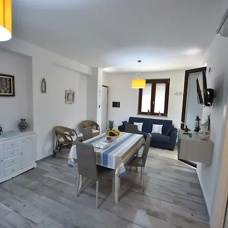 Holiday home Donna Mela 1